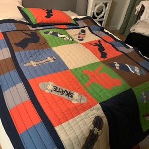 Twin size bedspreads - 2 - skateboarding theme